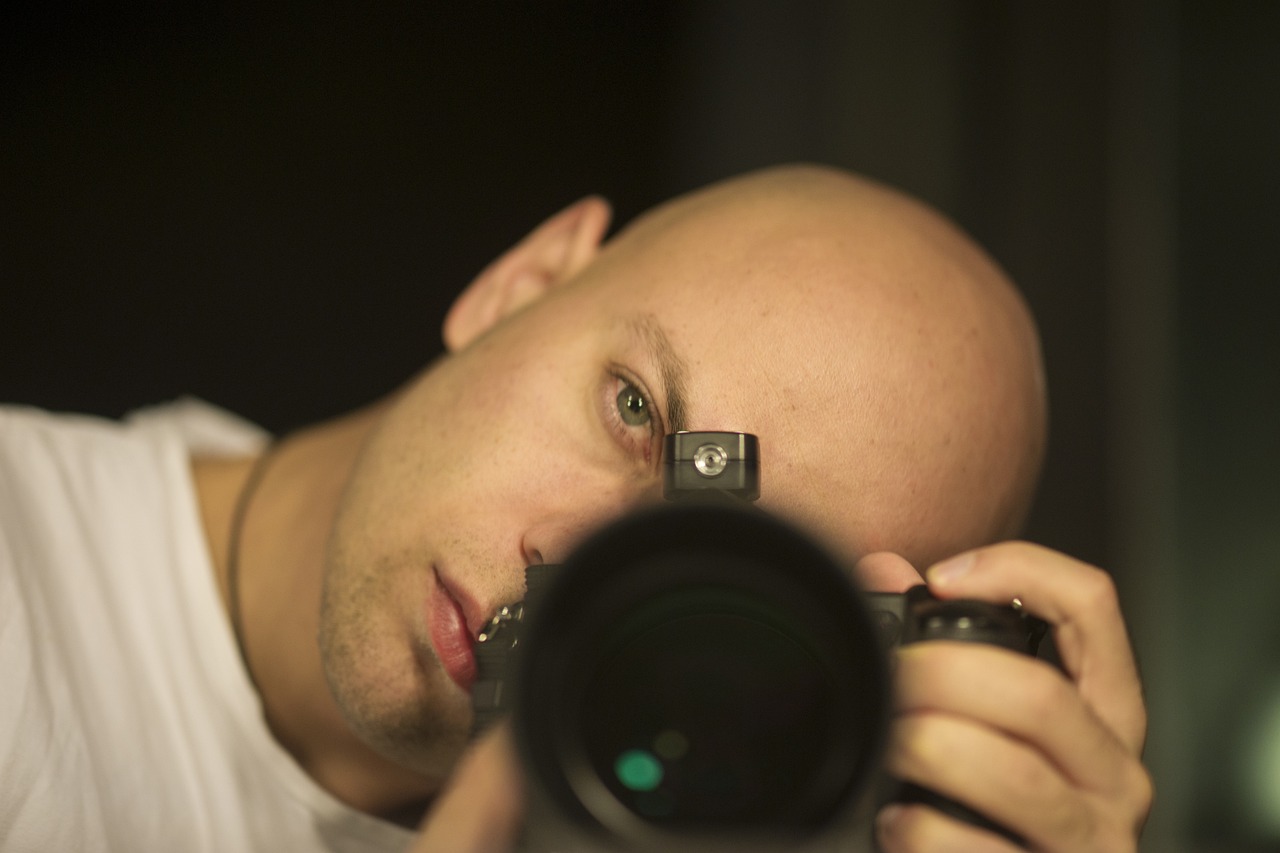 Image default
